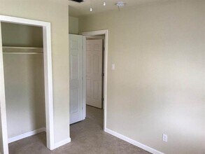 534 W Kearney St in Mesquite, TX - Building Photo - Building Photo