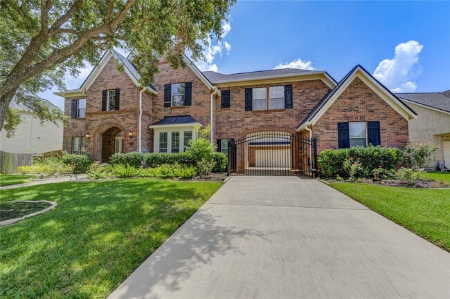 property at 3819 Rivermoss Ln