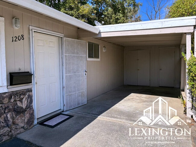 1208 Franmor Ct in Sacramento, CA - Building Photo - Building Photo