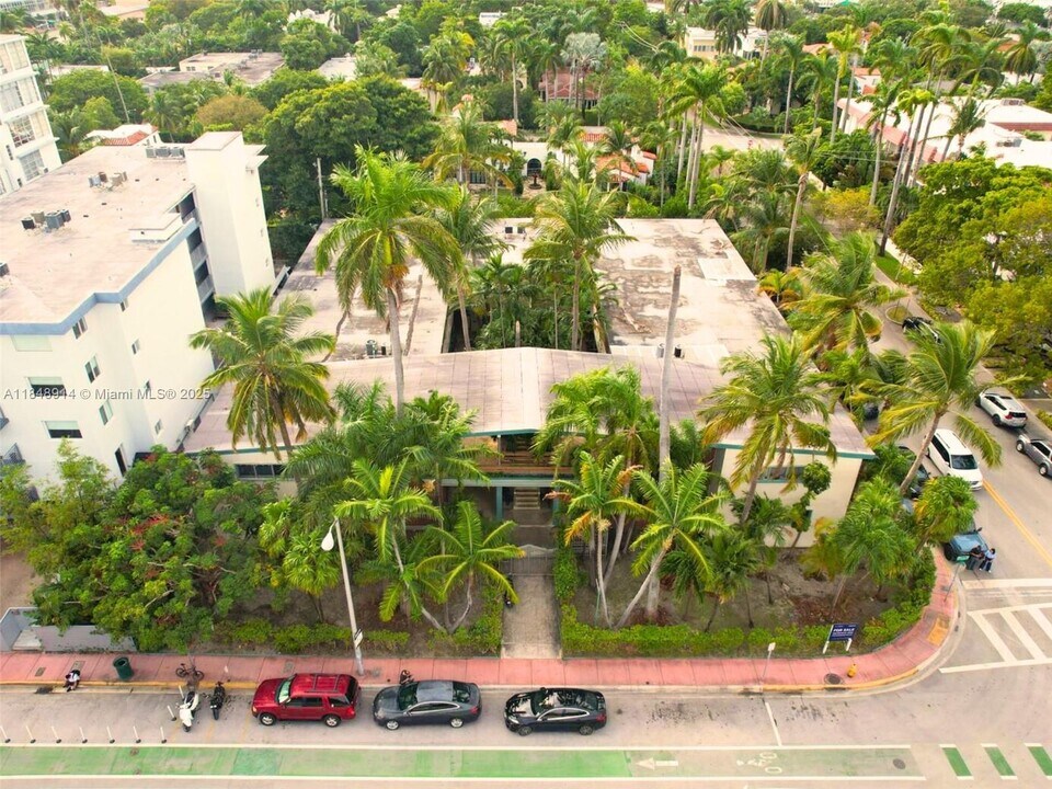 1770 Meridian Ave in Miami Beach, FL - Building Photo