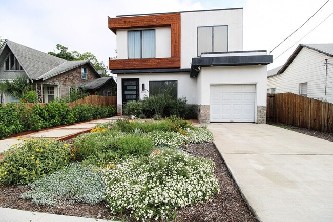 property at 1223 Hays St