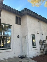 2441 Old Forge Ln in Las Vegas, NV - Building Photo - Building Photo