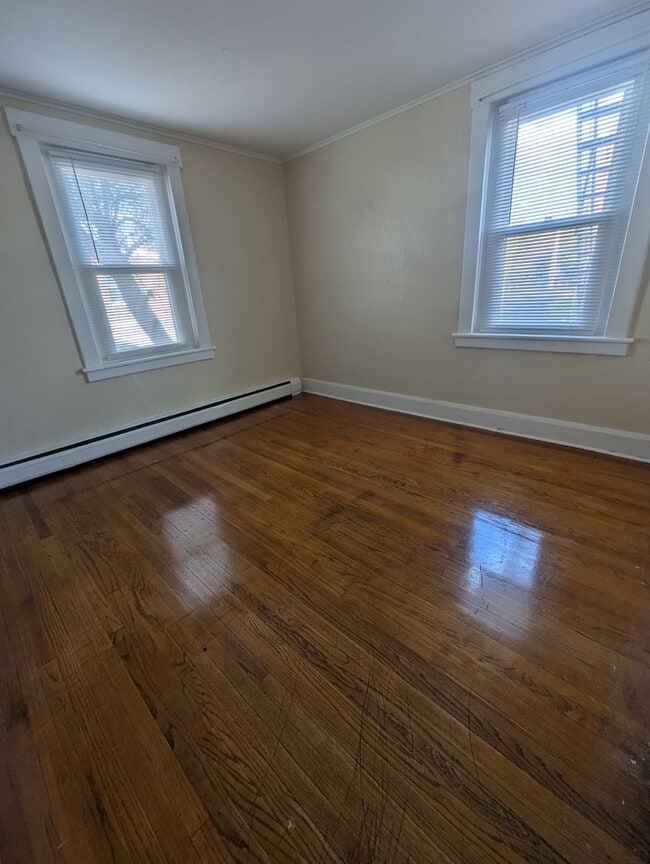 69 Webb St, Unit 1 in Hamden, CT - Building Photo - Building Photo