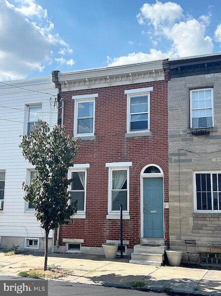2514 Memphis St in Philadelphia, PA - Building Photo