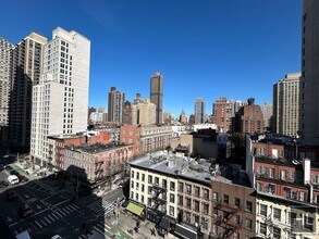 East 82nd Street in New York, NY - Building Photo - Building Photo