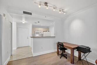 1805 N Flagler Dr in West Palm Beach, FL - Building Photo - Building Photo