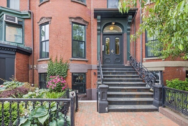 492 Massachusetts Ave in Boston, MA - Building Photo - Building Photo