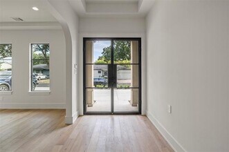 5009 Wateka Dr in Dallas, TX - Building Photo - Building Photo