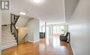 101 Nearco Gate in Oshawa, ON - Building Photo - Building Photo