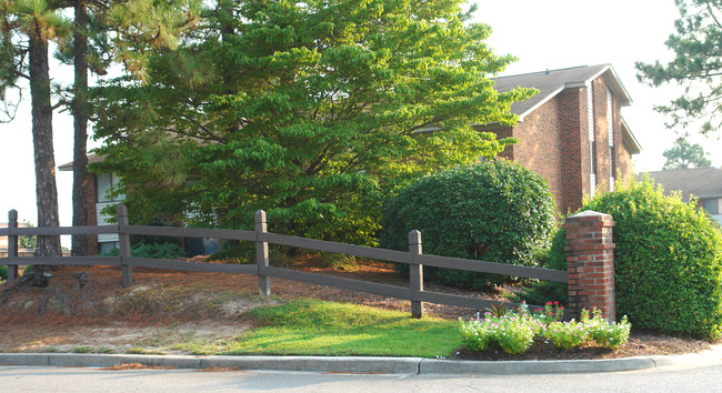 Sparkleberry Hill Apartments in Columbia, SC - Building Photo - Building Photo