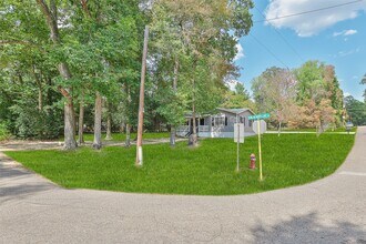 15157 McRae Lake in Conroe, TX - Building Photo - Building Photo