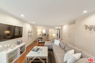 1000 S Westgate Ave in Los Angeles, CA - Building Photo - Building Photo