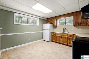 1229 Edinborough Ln in Vestavia Hills, AL - Building Photo