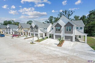 601 Lake Shelf Dr in Baton Rouge, LA - Building Photo