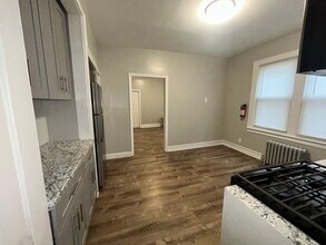 100-102 Grand Ave in Newark, NJ - Building Photo - Building Photo