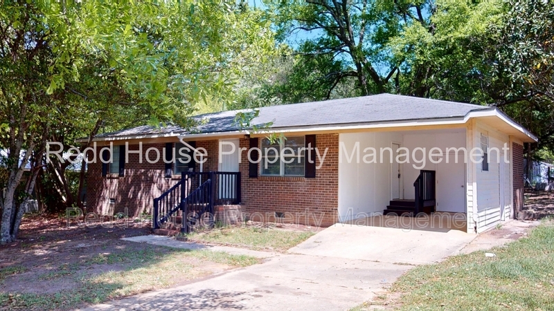 502 Fitzsimmons St in New Brockton, AL - Foto de edificio