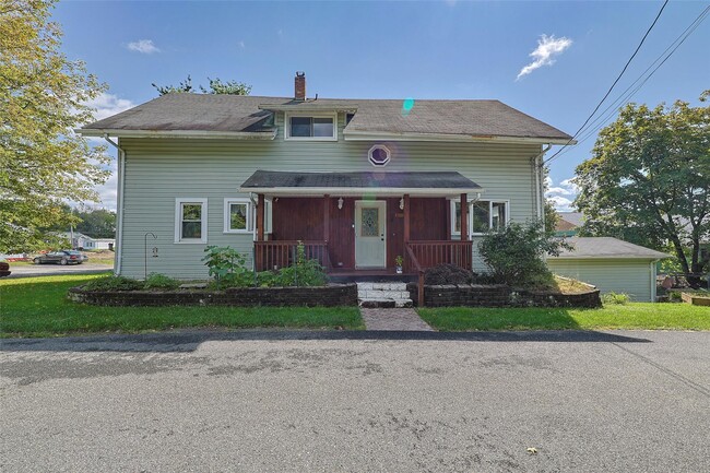 property at 18 Maples Ln