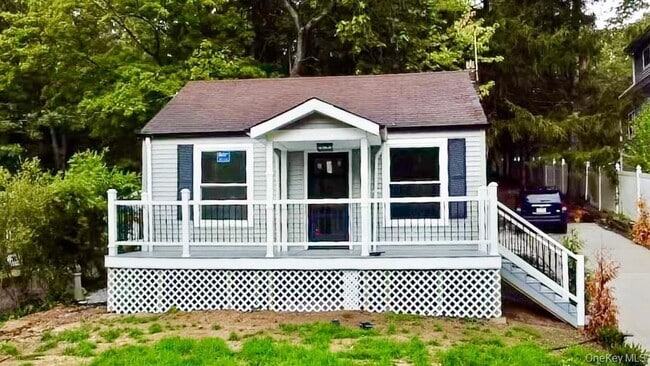 property at 765 Meadow Rd