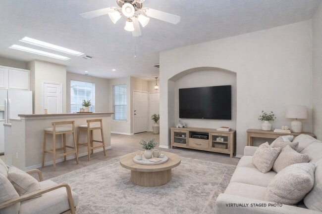 property at 207 N Burberry Park Cir