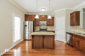 323 Summergate Dr in Winston-Salem, NC - Building Photo - Building Photo