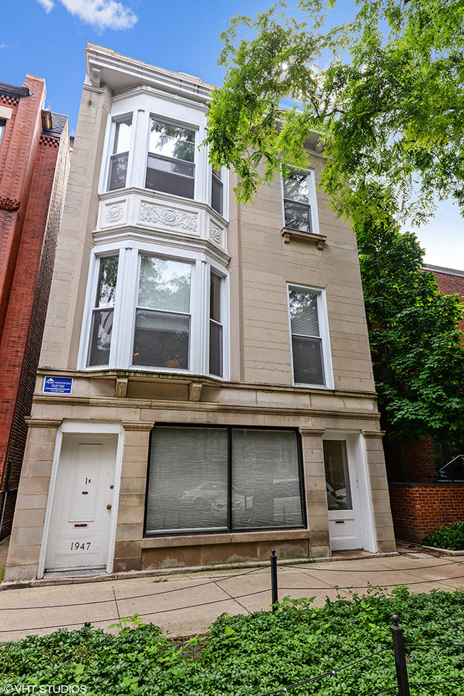 1947 N. Cleveland Ave. in Chicago, IL - Foto de edificio - Building Photo