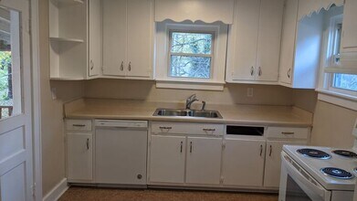 2000 Thomas Ave in Columbia, TN - Building Photo - Building Photo