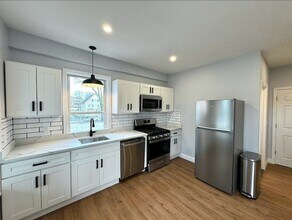 1A Puritan Ave, Unit 1 in Boston, MA - Building Photo - Building Photo
