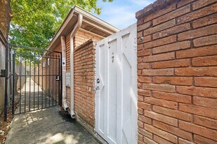 3259 Branard St in Houston, TX - Building Photo