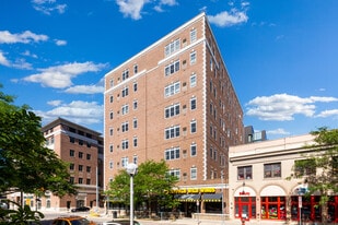 Corner House Apartments in Ann Arbor, MI - Building Photo
