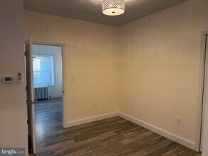 439 W Glenside Ave in Glenside, PA - Building Photo - Building Photo