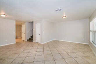 7503 N Dixon Ave in Tampa, FL - Building Photo - Building Photo