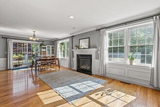 176 Washington St in Reading, MA - Building Photo - Building Photo