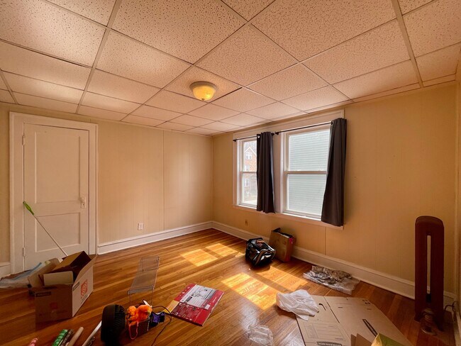 62 Brock St, Unit 3 BED CLEANNN Laundry in Boston, MA - Building Photo - Building Photo