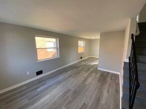 2845 Bellwood Ave in Bexley, OH - Building Photo - Building Photo