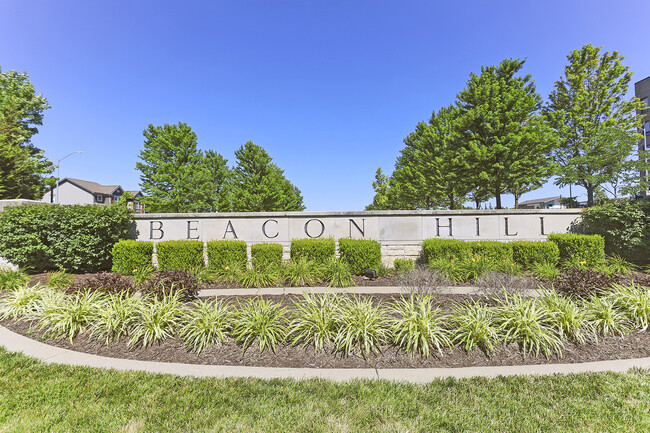 1154 Beacon Hill Ln in Kansas City, MO - Foto de edificio - Building Photo
