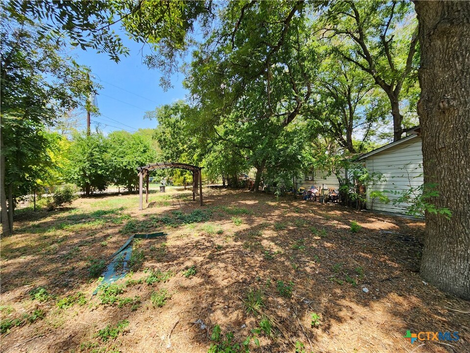 1118 Timber Elm in Seguin, TX - Building Photo