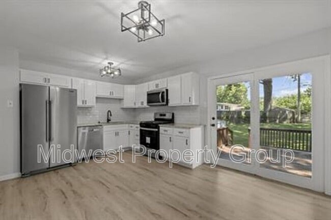 property at 925 Gonzaga Ln