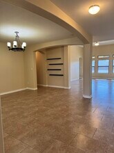 147 Pacifico Dr in Laredo, TX - Building Photo - Building Photo