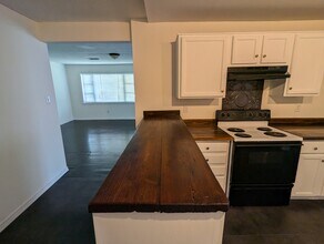 916 Shelton Beach Rd in Saraland, AL - Building Photo - Building Photo