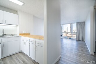 2630 Kapiolani Blvd in Honolulu, HI - Building Photo - Building Photo