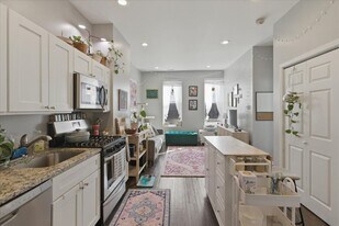 1656 W Cortland St, Unit 6 in Chicago, IL - Building Photo