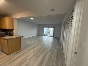 3626 NE 168th St in North Miami Beach, FL - Building Photo - Building Photo
