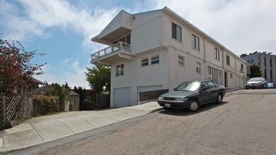 3759 16th St in San Francisco, CA - Foto de edificio - Building Photo