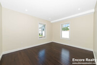 174 Fulton St, Unit 1 in Medford, MA - Foto de edificio - Building Photo