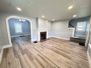 1020 Walnut Hill Pl in Dayton, OH - Building Photo - Building Photo