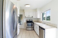 4411 SE 14th Pl in Cape Coral, FL - Foto de edificio - Building Photo