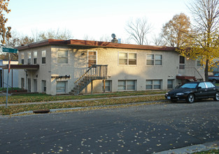 594 Stryker Ave in St. Paul, MN - Foto de edificio - Building Photo