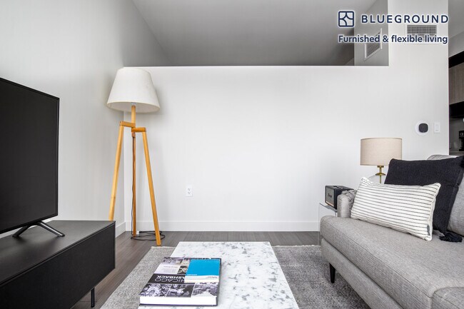 1210 S Indiana Ave-Unit -FL35-ID350 in Chicago, IL - Building Photo - Building Photo