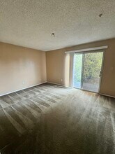 56 Lark Center Dr in Santa Rosa, CA - Building Photo - Building Photo