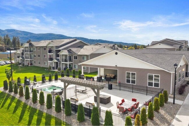 Woodland Meadows in Post Falls, ID - Foto de edificio - Building Photo